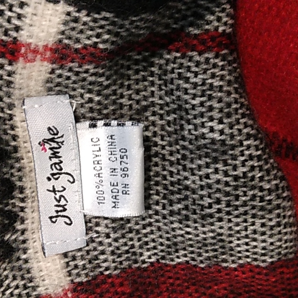 Plaid cape wrap Ruana - Picture 2 of 3